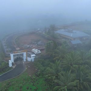 Misty Green Hills Parks & Resorts